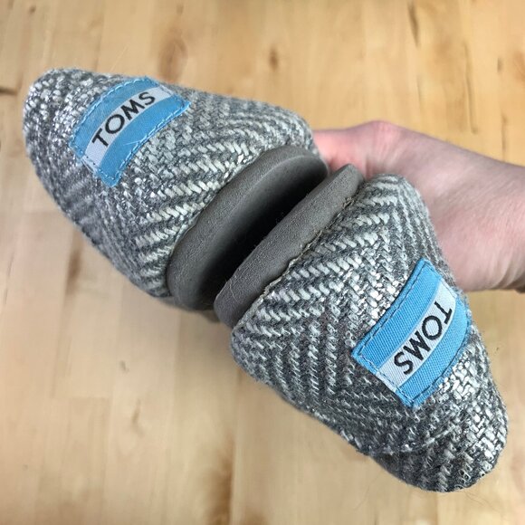 TOMS Metallic Silver Herringbone Womens Classics - Size 8 - Picture 6 of 6